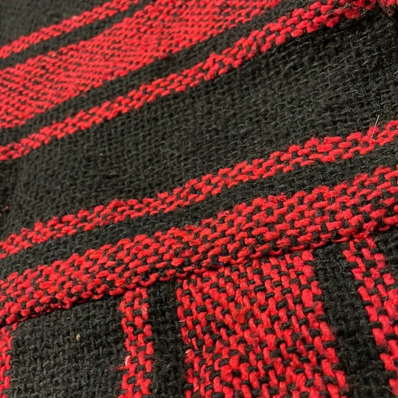 Earthbound Hooded Pullover - Picture 3 of 5